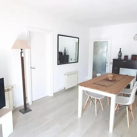 Apartamento Acogedor Cerca De La Playa Y Puerto. Sant Feliu de Guíxols Exterior foto